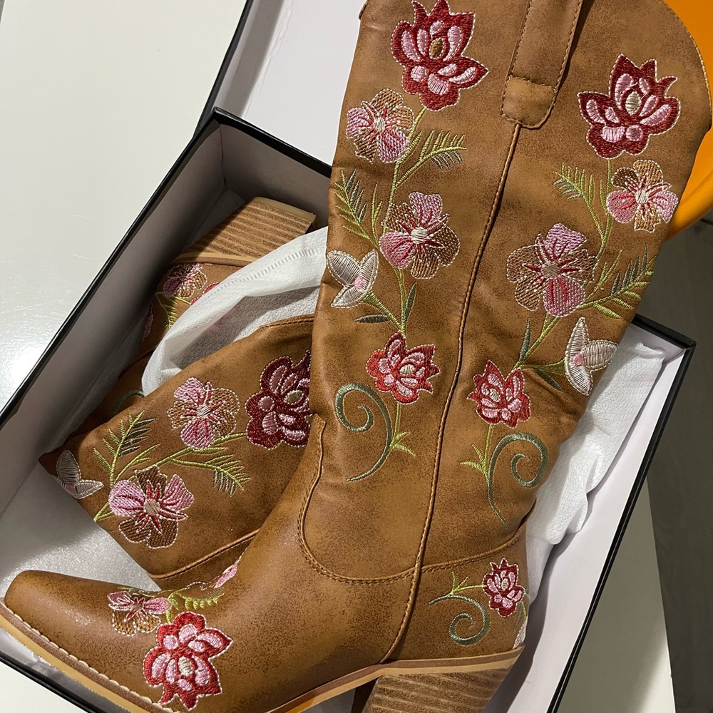 Floral Embroidered Tan Cowboy Boots